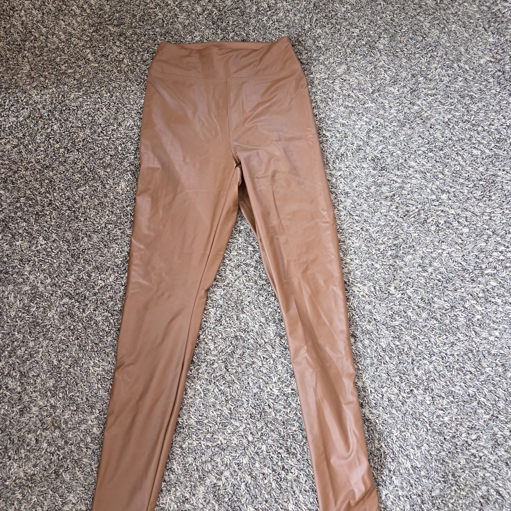 Brown High-Waisted Leggings